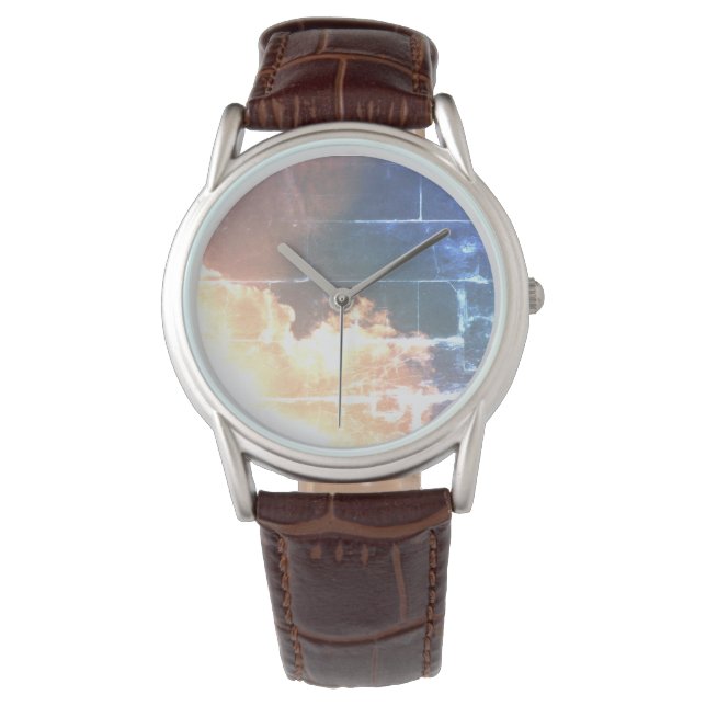 eWatch zeigt cooles Design im Öko Armbanduhr (Vorderseite)