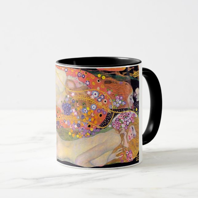 Ewige Eleganz: Gustav Klimts Wasserschlangen II Tasse (VorderseiteRechts)