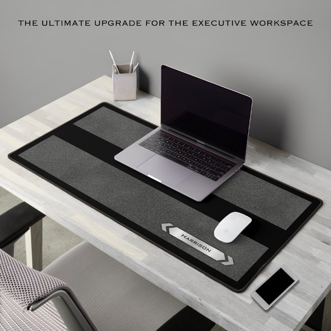 Exekutive Schwarz Grau Minimalistisch Für Ihn Schreibtischunterlage (Designed to be a thoughtful and high-end gift for a boss, manager, or client)