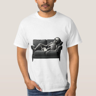 Existenz ist der erschöpfende Skeletton-T - Shirt