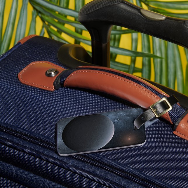 Exoplanet Ogle-2016-Blg-1195lb Orbits a Small Star Gepäckanhänger (Vorderseite Insitu 3)