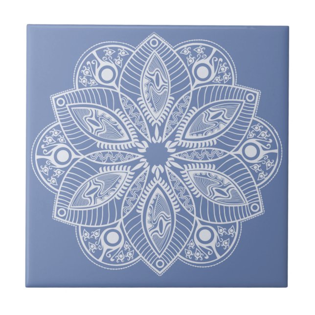 Exotic White Mandala auf Blue Background Fliese (Vorderseite)