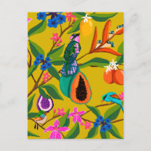 Exotische Dschungelvögel und Wildblumen