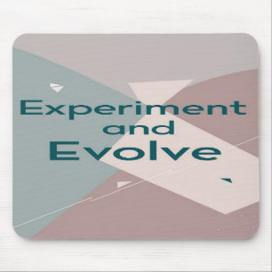 Experimentiere und entwickle dich weiter mousepad