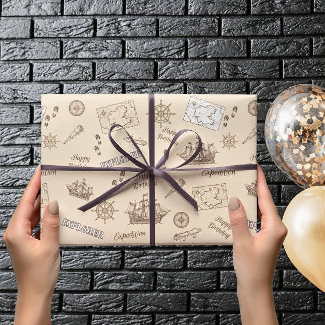 Explorer Expedition Birthday Wrapping Paper Geschenkpapier (Von Creator hochgeladen)