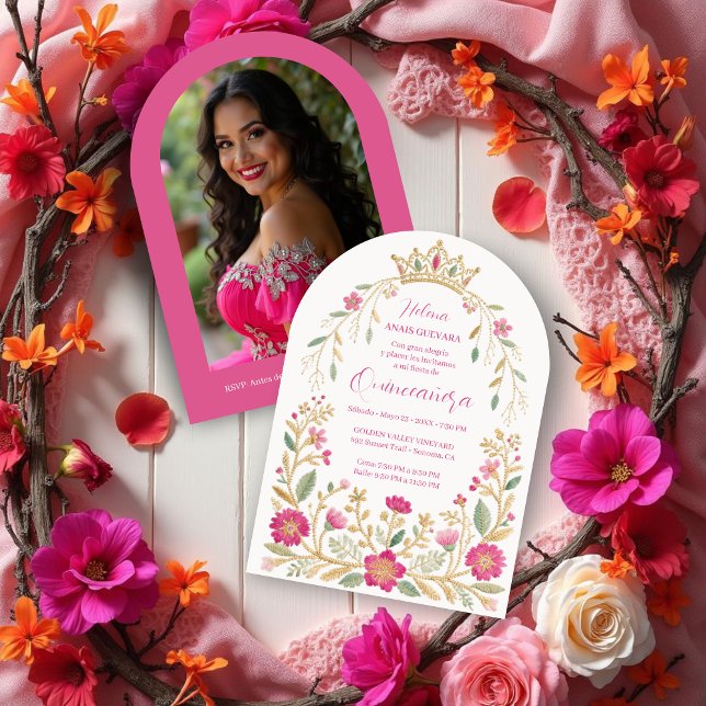 Exquisite Hot Pink Spanish Quinces Floral Border Einladung (Exquisite Hot Pink Spanish Mexican Inspired Floral Border Embroidery Style Quinceañera Invitation.)