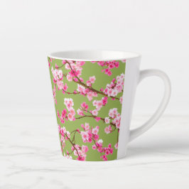Exquisite Kirschblüten Florals auf Chartreuse Milchtasse