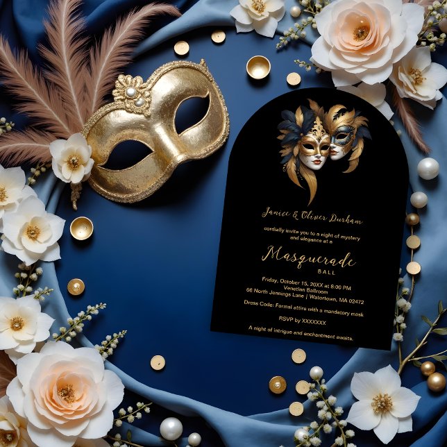 Exquisite Masquerade Masks Gold Effect Accents  Einladung (Exquisite Masquerade Masks with Gold Effect Accents Masquerade Ball Invitation Cards.)