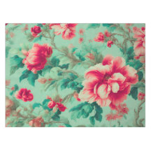 Exquisite Rote Blume und üppige grüne Blätter