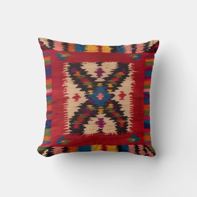 "Exquisite Rote Kilim Kissen in Paris: Ein Paris h (Vorderseite)
