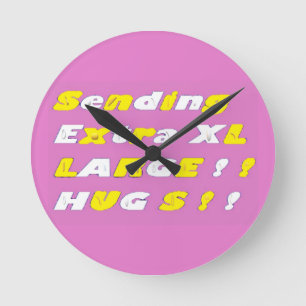 Extra Large Hugs Design rosa-gelbe Grafik Runde Wanduhr