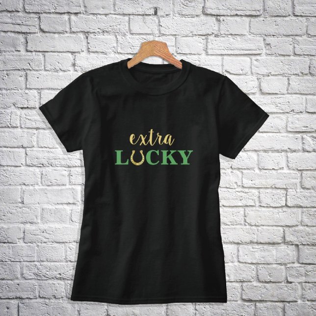 Extra Lucky Horseshoe St. Patrick's Day T-Shirt (Von Creator hochgeladen)