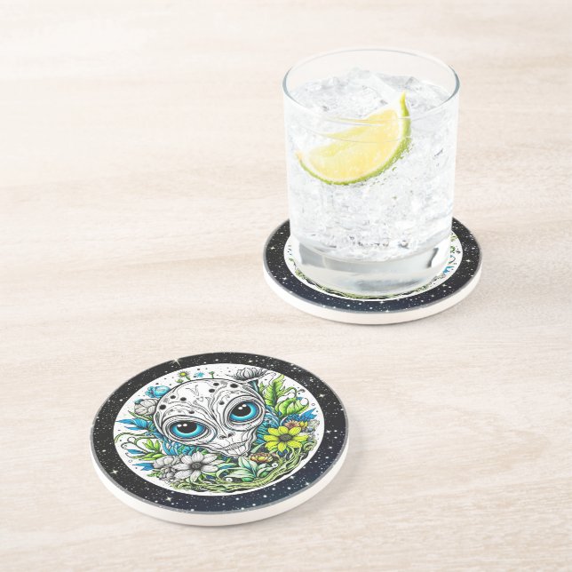 Extraterrestrial Alien in Flowers Getränkeuntersetzer (Seite)