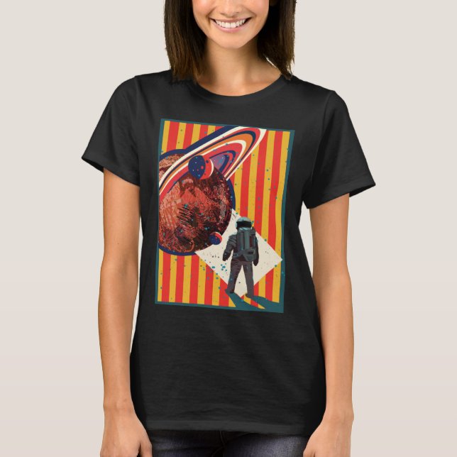 extraterrestrial  astronaut in space science ficti T-Shirt (Vorderseite)