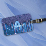 Extravagant Chic Glam Blue Paint Tropfen Name Mono Gepäckanhänger<br><div class="desc">Dieses anpassbare Gepäckanhänger zeichnet sich durch ein auffälliges Design mit einem reichen, tiefblauen Hintergrund aus, der eine glänzende Textur simuliert. Hinzu kommen stilisierte Tropfen, die von oben nach unten kaskadiert werden und so den Eindruck eines dynamischen und künstlerischen Durchgangs vermitteln. Die schimmernde Wirkung des Glitzer und die Fließfähigkeit der Tropfen...</div>