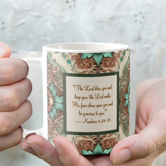 Extravagante Tasse des traditionellen Morgens (Von Creator hochgeladen)