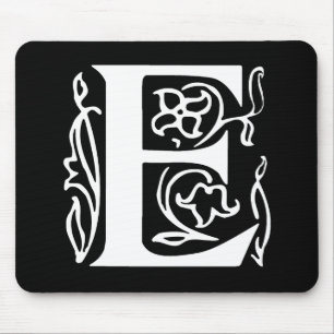 Extravaganter Buchstabe E Mousepad