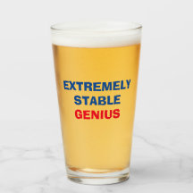 Extrem stabiler Genius Funny Trump Zitat Pint
