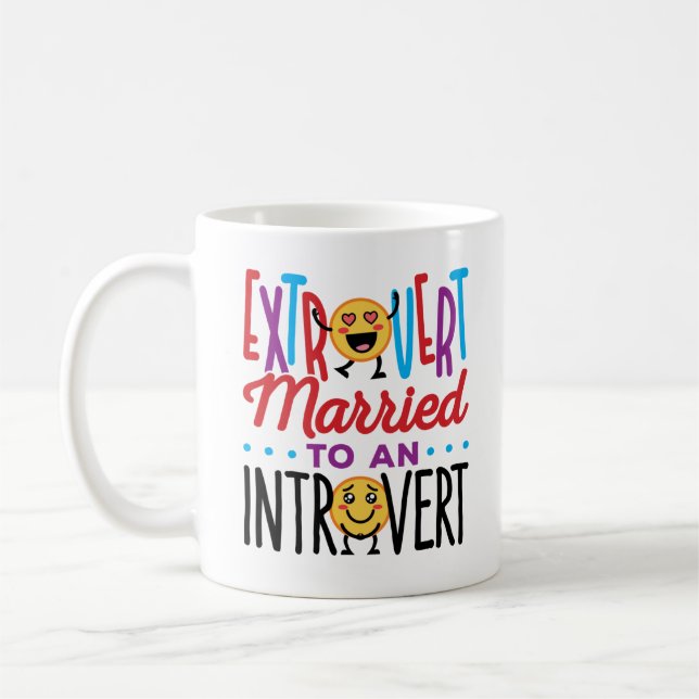 Extrovertieren Verheiratet zu einem Introvertierte Kaffeetasse (Links)