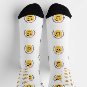 Eyebrow Sass: Ein erhabenes Augenbrauen arbeitet W Socken