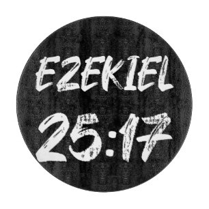 Ezekiel 25 17 Grunge-Typografie-Verse-Label Schneidebrett