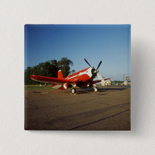F2G-1D Super Corsair Flugzeug auf einer Luftshow i Button