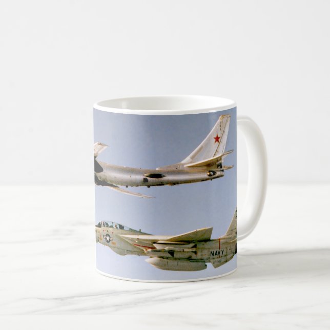 F-14 TOMCAT "BEAR INTERCEPT" KAFFEETASSE (VorderseiteRechts)