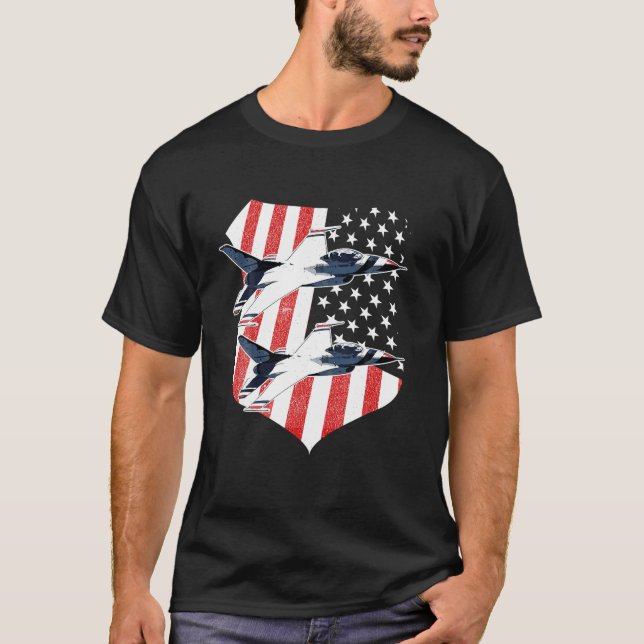 F 16 Jet American Flag T Shirt (Vorderseite)