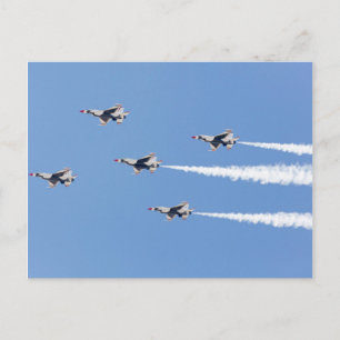 F-16 Thunderbirds fliegen in der Fünf-Karten-Forma Postkarte