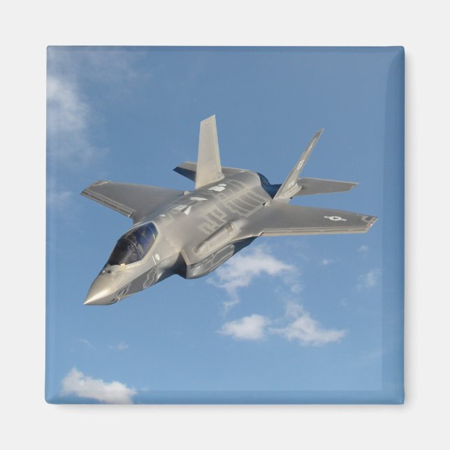 F-35 Lightning II Panther Jet Fighter in Sky Magnet (Vorne)