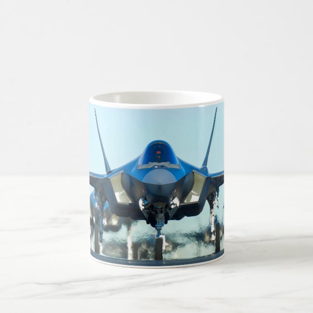 F-35A LIGHTNING II Taxi Tasse (Mittel)