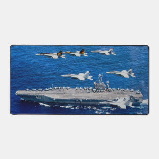 F/A-18E/F SUPER HORNET und CVN 74 Schreibtischunterlage