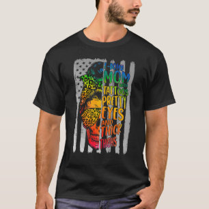 F Bomb Mama mit Tattoos Hübsche Augen und dick T-Shirt