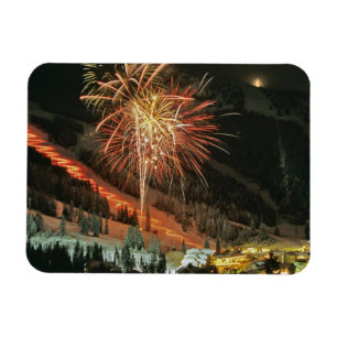 Fackelzug und Feuerwerk im Winter Magnet