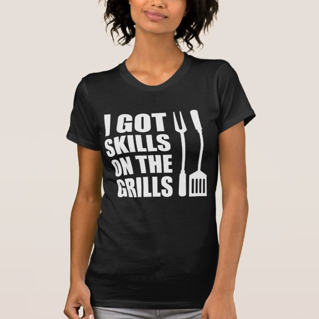 Fähigkeiten am Grill (ON DARK) T-Shirt (Vorderseite)