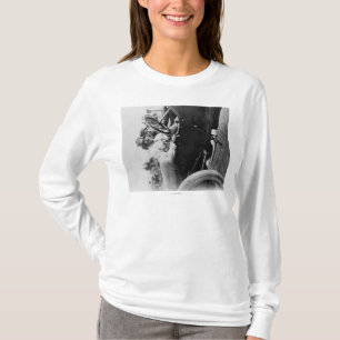 Fahrer in einem Textilienhändler für die Astor T-Shirt