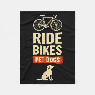 Fahrrad fahren Hunde streicheln Fahrrad fahren Rad Fleecedecke