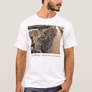 Fahrrad-Parken -- Amsterdam im November SEPIA T-Shirt