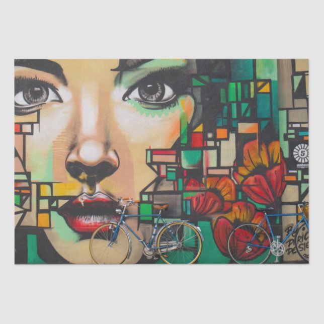 Fahrräder an der Graffiti-Wand Seidenpapier (Vorderseite)