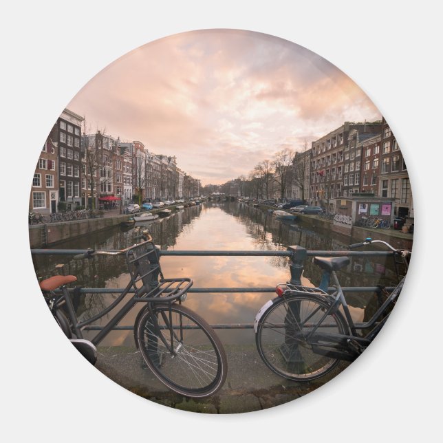 Fahrräder bei Sonnenuntergang in Amsterdam Magnet (Vorne)