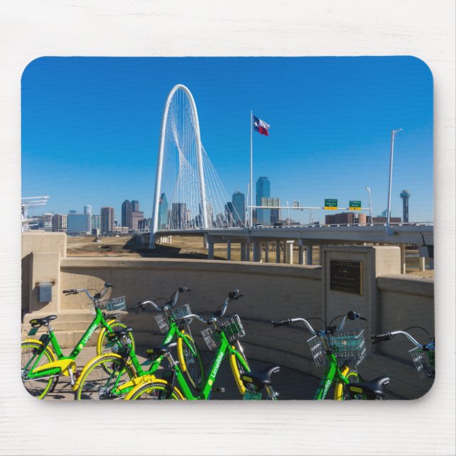 Fahrräder und Dallas Mousepad (Vorne)