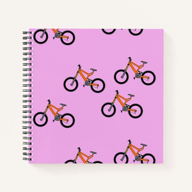 Fahrradmuster auf Rosa Notizbuch (Vorderseite)