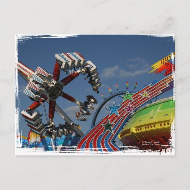 Fahrt auf einer Landkreis Messe gegen blauen Himme Postkarte (Vorderseite)