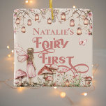 Fairy First Birthday Party Personalisiert Danke Keramikornament<br><div class="desc">Machen Sie Ihren ersten Geburtstag Ihrer kleinen Fee noch zauberhafter mit unserer Fairy First Birthday Party Personalisiert Dankeschön Keramik Ornament! Dieses bezaubernde Ornament ist das perfekte Gastgeschenk, um Ihren Gästen zu danken, dass sie sich an der Zauberung Ihres Märchengartens beteiligen. In unserem liebevoll gestalteten und mit skurrilen Details geschmückten Keramik-Ornament...</div>