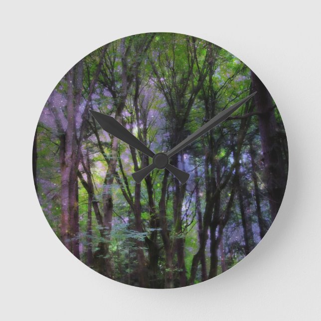 Fairy Lights Surreal Forest Runde Wanduhr (Vorderseite)