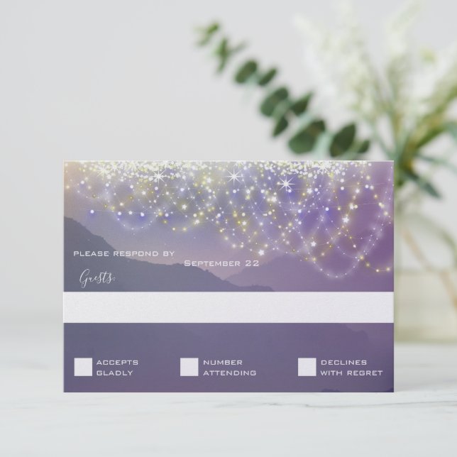 Fairy Lights Violet Lila Hochzeit Einladung (Stehend Vorderseite)