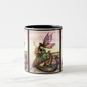 Fairy und Dragon Mug von Molly Harrison Zweifarbige Tasse