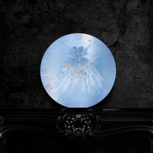 Fairy Wing Ice Gown   Frost Blue Iridescent Sheen Runde Wanduhr