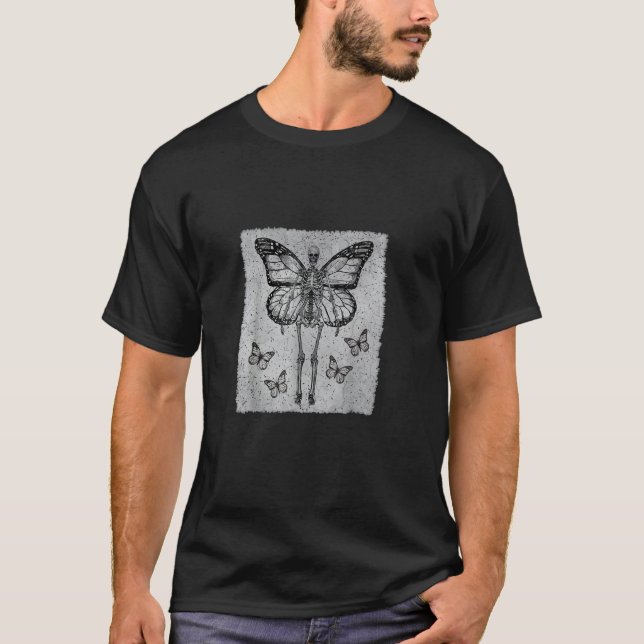 Fairycore Ästhetisch Gothic Butterfly Skeleton Mes T-Shirt (Vorderseite)