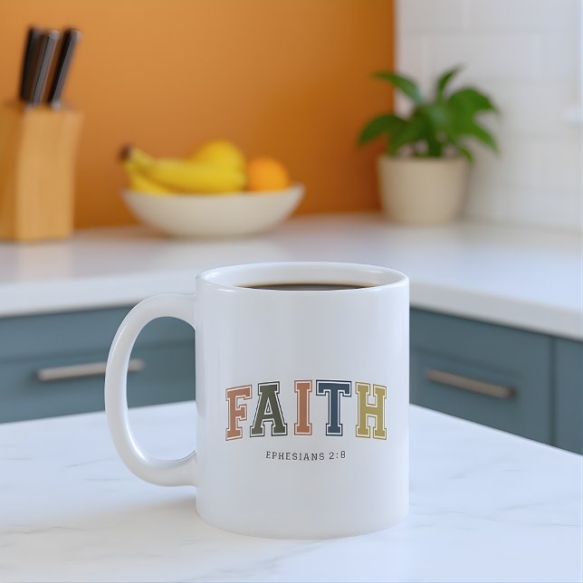 Faith Varsity Style Text Ephesians 2:18 Kaffeetasse (Von Creator hochgeladen)